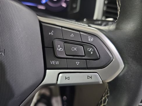 Used 2023 Volkswagen Atlas SEL AWD/4WD image 18