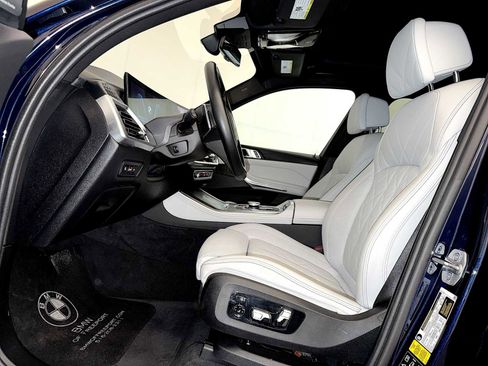 Certified 2024 BMW X5 xDrive40i w/ Premium Package image 9