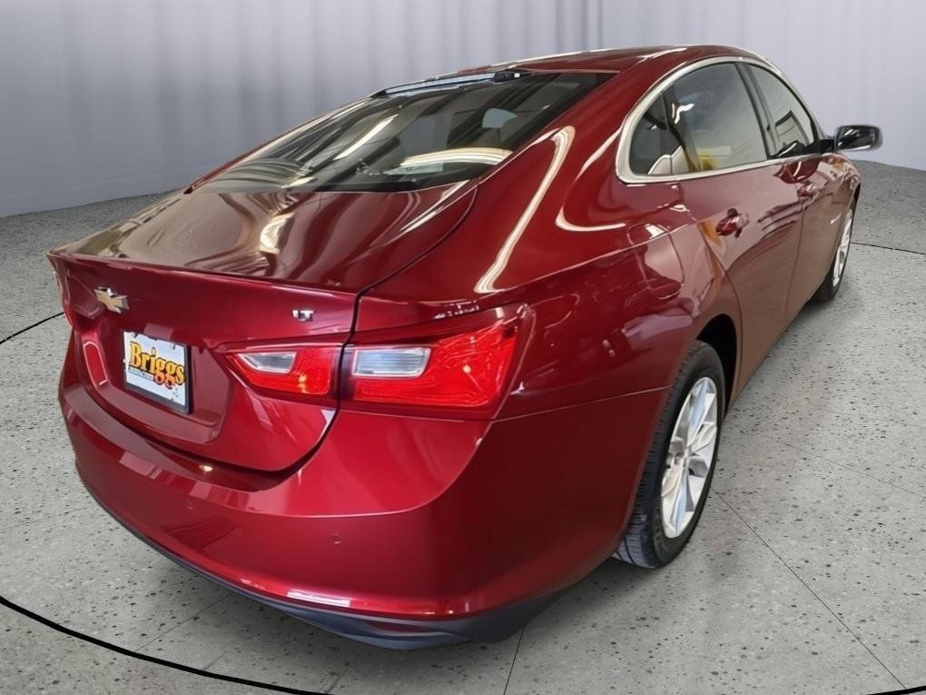 Used 2025 Chevrolet Malibu LT FWD image 5