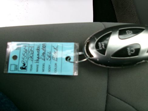 Used 2024 Hyundai Elantra SEL w/ Convenience Package image 20