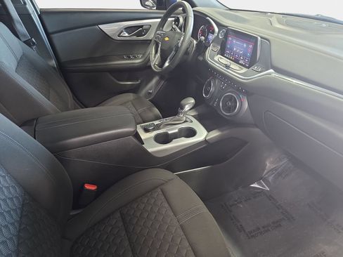 Used 2022 Chevrolet Blazer LT FWD image 10