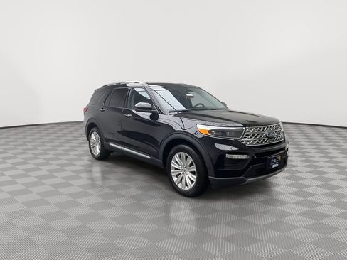 Used 2021 Ford Explorer Limited w/ Equipment Group 301A AWD/4WD image 40