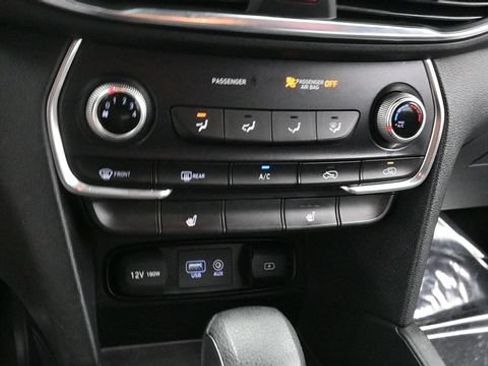 Used 2019 Hyundai Santa Fe SEL AWD/4WD image 19