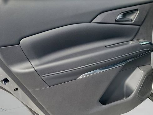 New 2026 Chevrolet Traverse LT FWD image 14