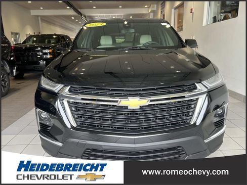 Used 2023 Chevrolet Traverse LS FWD image 36