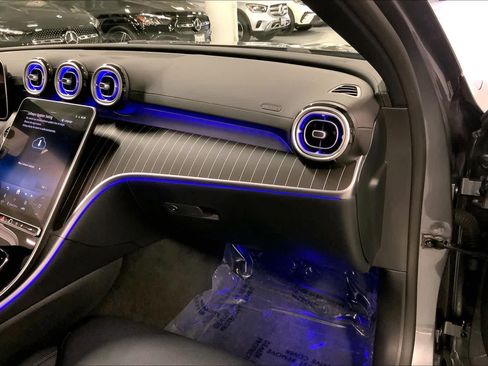 Used 2025 Mercedes-Benz C 300 Sedan image 17