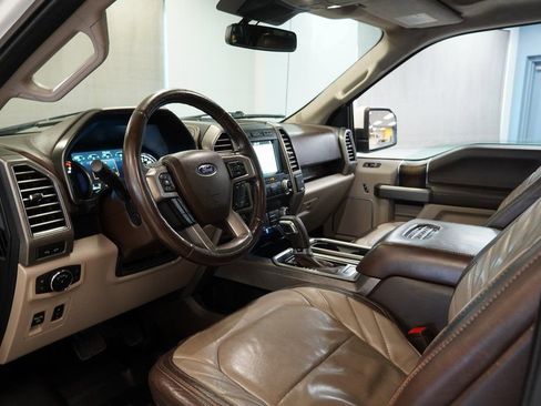 Used 2019 Ford F150 Limited w/ Trailer Tow Package image 7