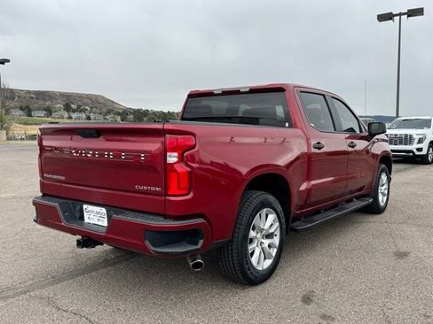 Used 2020 Chevrolet Silverado 1500 Custom w/ Custom Value Package image 5
