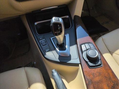 Used 2014 BMW 328d xDrive Sedan AWD/4WD image 12