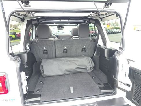 Used 2025 Jeep Wrangler Unlimited Rubicon 4xe w/ Safety Group AWD/4WD image 56