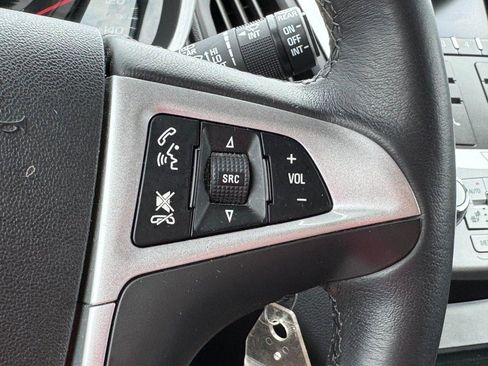 Used 2017 Chevrolet Equinox LT w/ Convenience Package FWD image 17