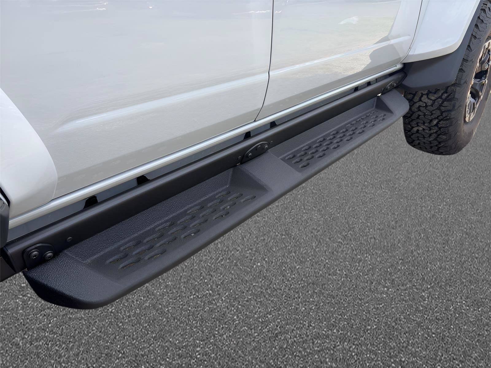 New 2026 Ford Bronco Raptor w/ Interior Carbon Fiber Pack AWD/4WD image 13