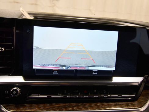 Used 2024 GMC Sierra 3500 SLE image 22