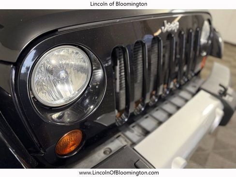 Used 2012 Jeep Wrangler Unlimited Sahara w/ Connectivity Group image 11