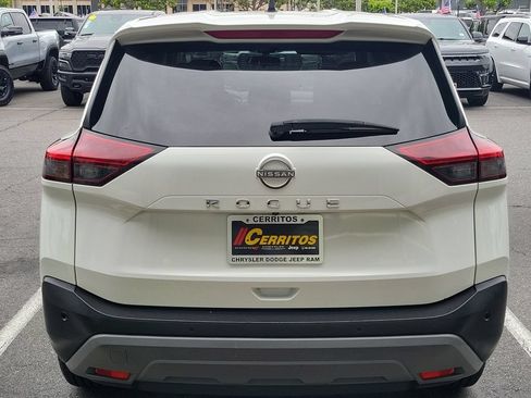 Used 2023 Nissan Rogue S FWD image 3