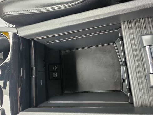 Used 2022 Honda Pilot Touring image 28
