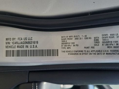 Used 2022 Jeep Grand Cherokee L Laredo w/ Luxury Tech Group I RWD image 23