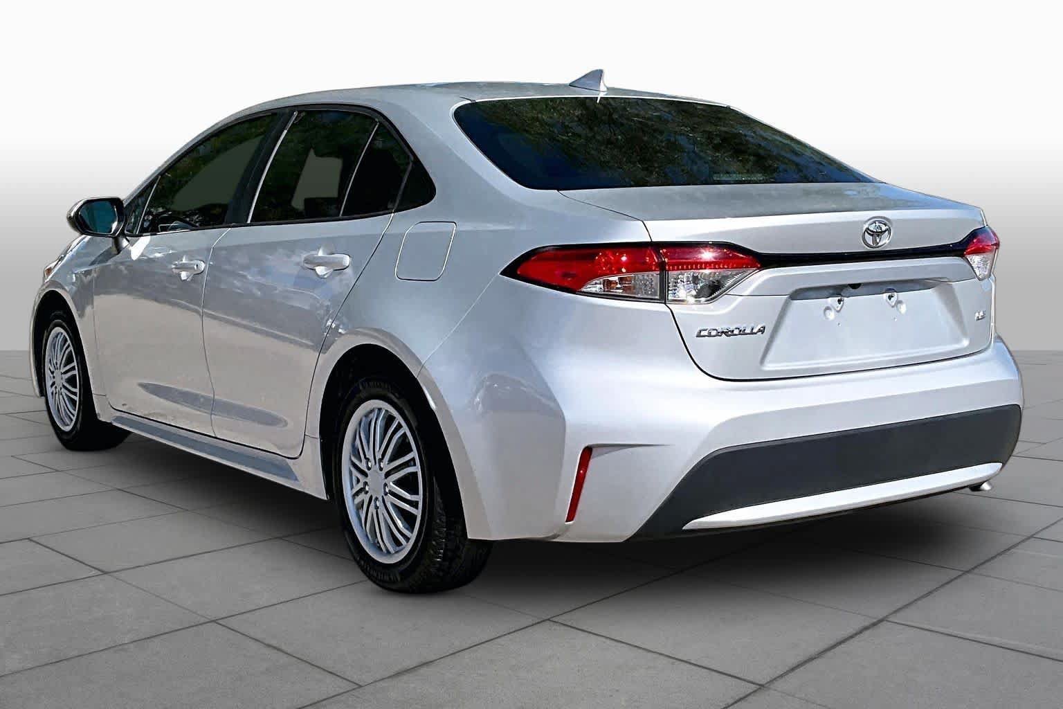Used 2020 Toyota Corolla LE FWD image 12