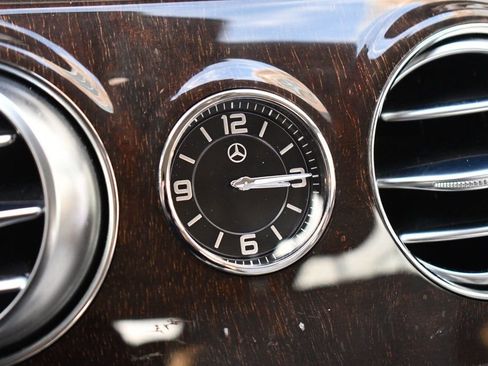 Used 2018 Mercedes-Benz S 560 4MATIC Sedan image 36