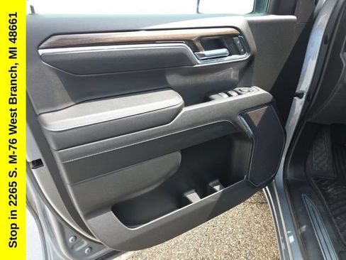 Used 2023 Chevrolet Silverado 1500 LT AWD/4WD image 14