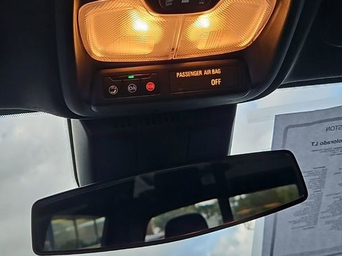 Used 2023 Chevrolet Colorado LT w/ LT Convenience Package image 23