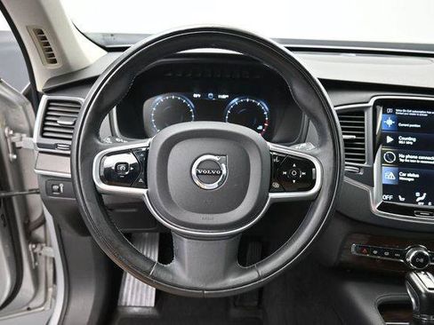Used 2019 Volvo XC90 T6 Momentum w/ Advanced Package AWD/4WD image 16