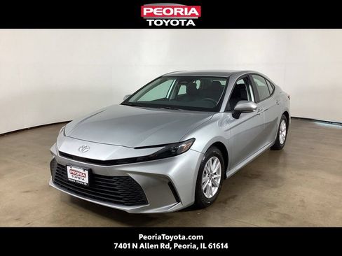 Used 2025 Toyota Camry LE FWD image 1