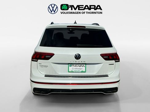 Used 2024 Volkswagen Tiguan SE R-Line AWD/4WD image 4