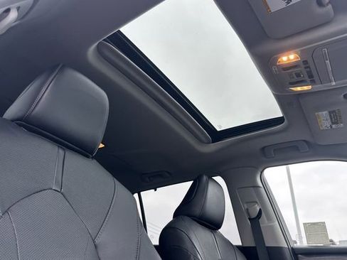 Certified 2021 Toyota Highlander Limited image 22