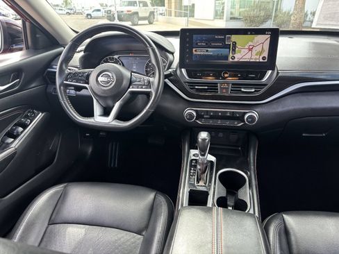 Certified 2023 Nissan Altima 2.5 SR w/ SR Premium Package FWD image 15