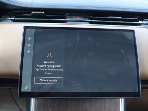 Used 2025 Land Rover Range Rover Long Wheelbase SE AWD/4WD image 33