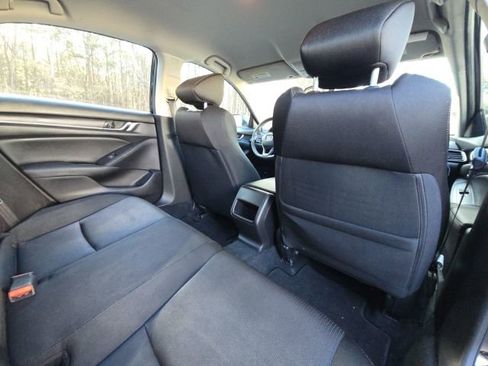 Used 2019 Honda Accord LX image 13