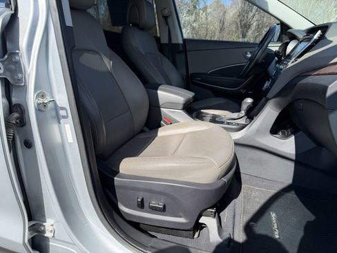 Used 2018 Hyundai Santa Fe Sport image 19