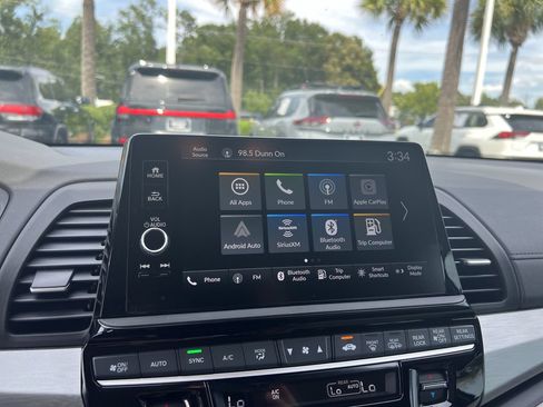 Used 2025 Honda Odyssey EX-L image 24