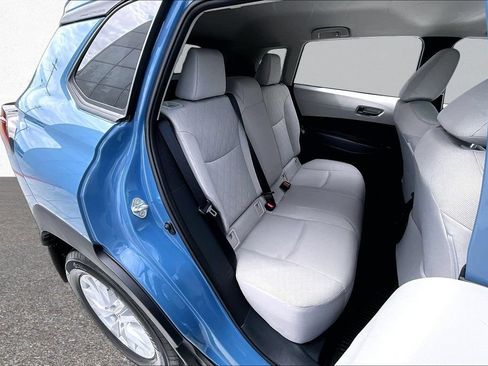 Certified 2026 Toyota Corolla Cross LE FWD image 28