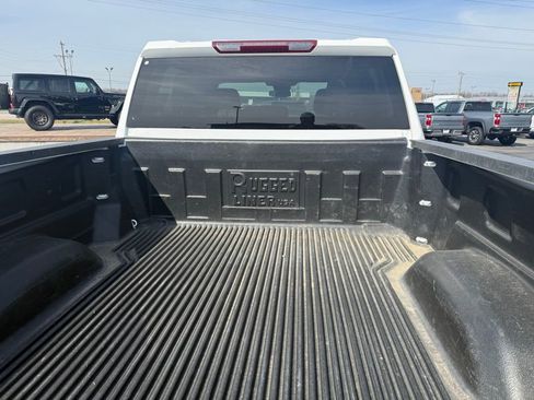 Used 2024 Chevrolet Silverado 2500 LT image 7