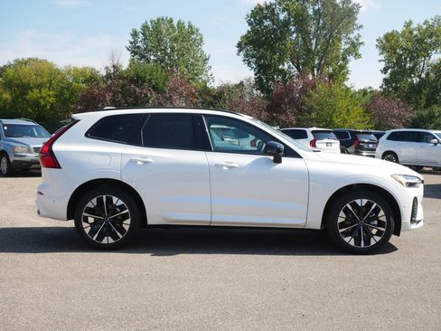 New 2026 Volvo XC60 B5 Plus w/ Climate Package image 2