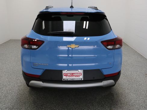 Used 2024 Chevrolet TrailBlazer LT w/ LT Cold Weather Package AWD/4WD image 8
