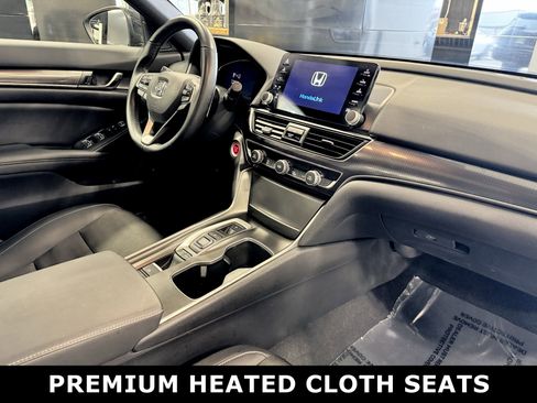 Used 2022 Honda Accord Sport image 4