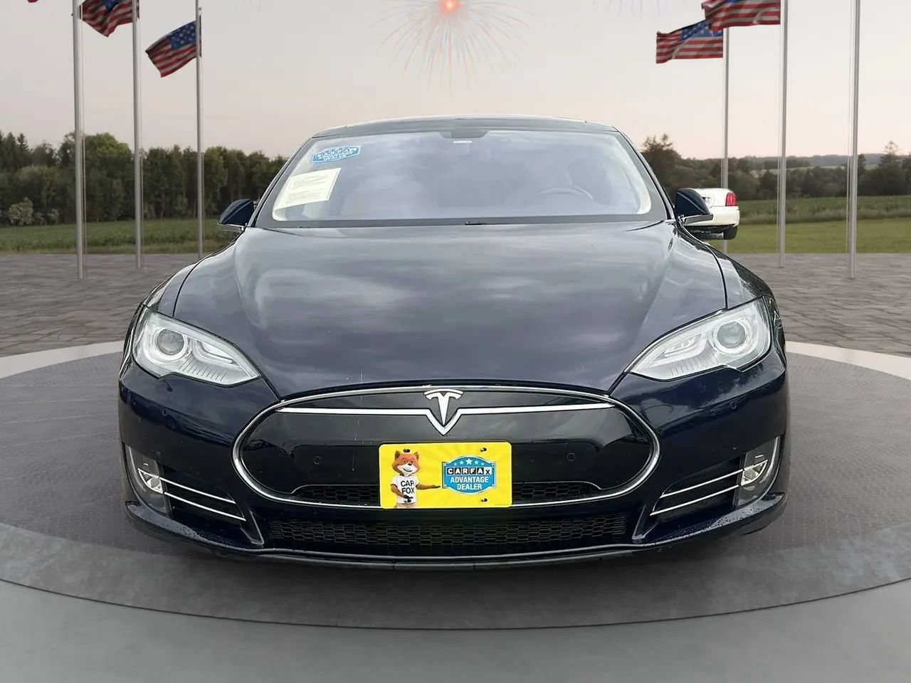 Used 2014 Tesla Model S 85 RWD image 2