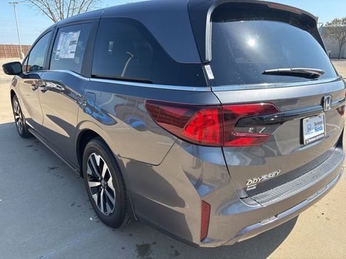 New 2026 Honda Odyssey EX-L image 4