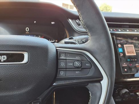 Used 2023 Jeep Grand Cherokee L Laredo w/ Luxury Tech Group I RWD image 16