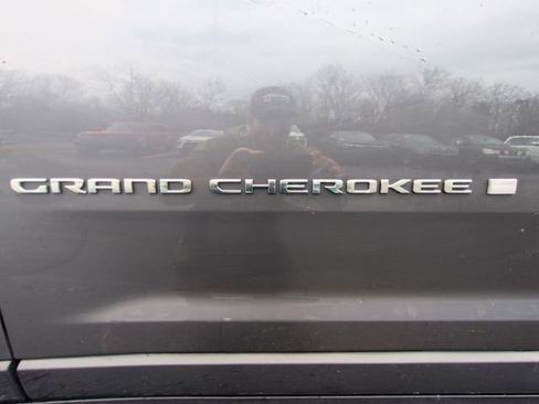 Used 2021 Jeep Grand Cherokee L Limited image 33