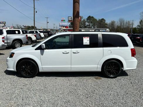 Used 2019 Dodge Grand Caravan GT image 2