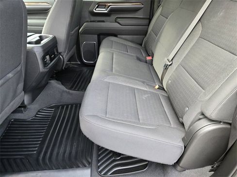 Used 2023 Chevrolet Silverado 1500 LT image 11
