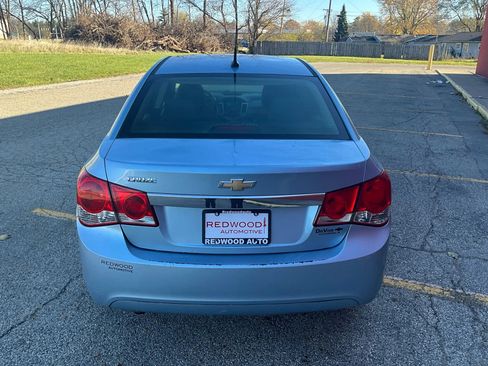 Used 2012 Chevrolet Cruze LS FWD image 4