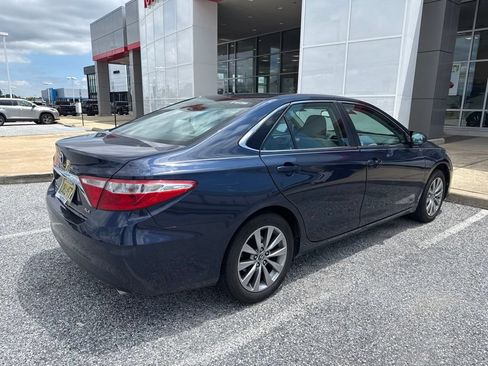 Used 2016 Toyota Camry XLE w/ Moonroof Package FWD image 8