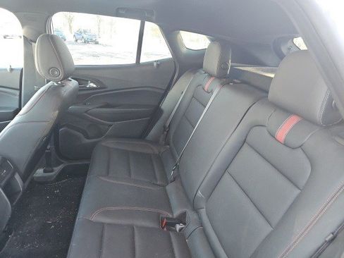 Used 2024 Chevrolet Trax RS w/ Sunroof Package image 18