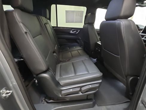 Certified 2023 Chevrolet Suburban LT image 16