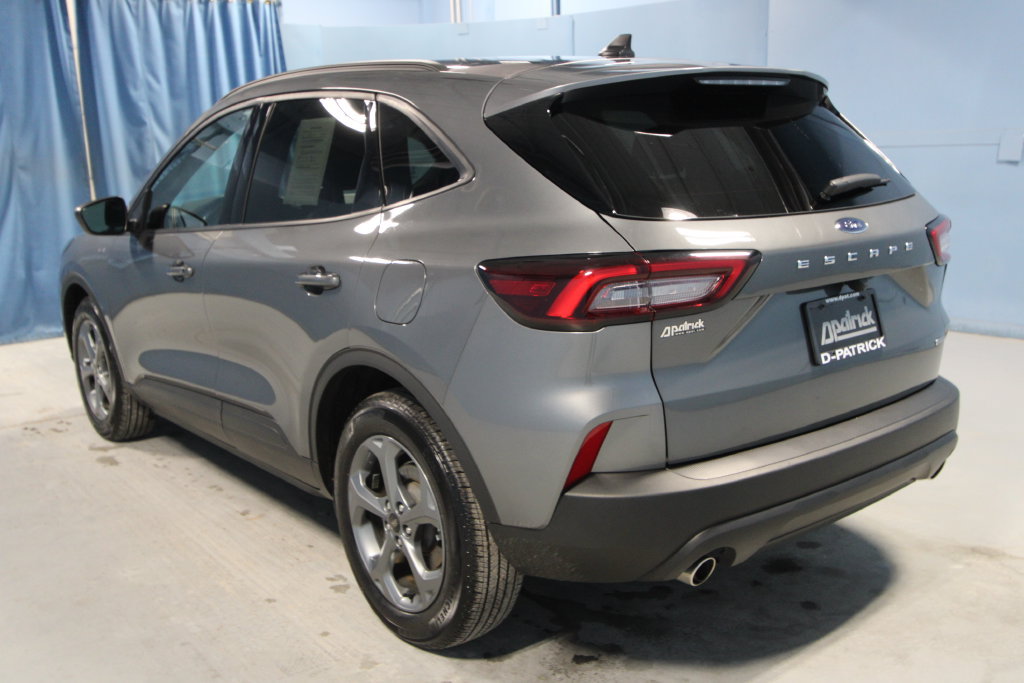 Used 2025 Ford Escape ST-Line w/ Equipment Group 301A FWD image 32